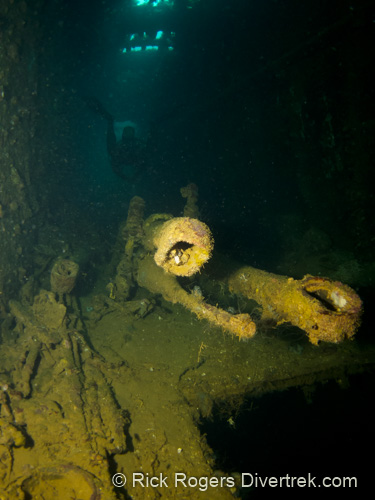Heian Maru submarine periscopes.
